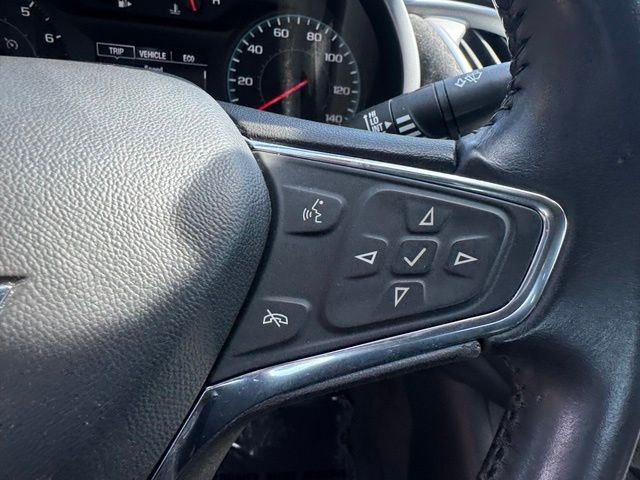 Used 2020 White Chevrolet RS image 18
