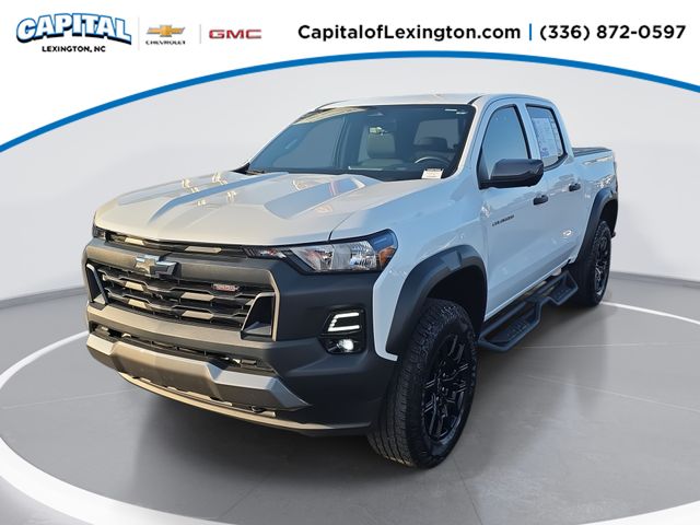 Summit White 2025 Chevrolet Colorado Pickup Truck Four-Wheel Drive 8-Speed Automatic