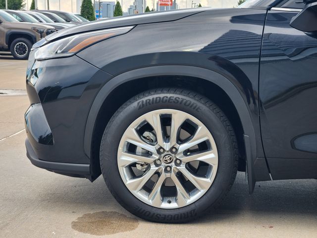2026 Toyota Highlander Limited Black at Don McGill Toyota