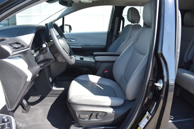 Used 2025 Toyota Sienna Van