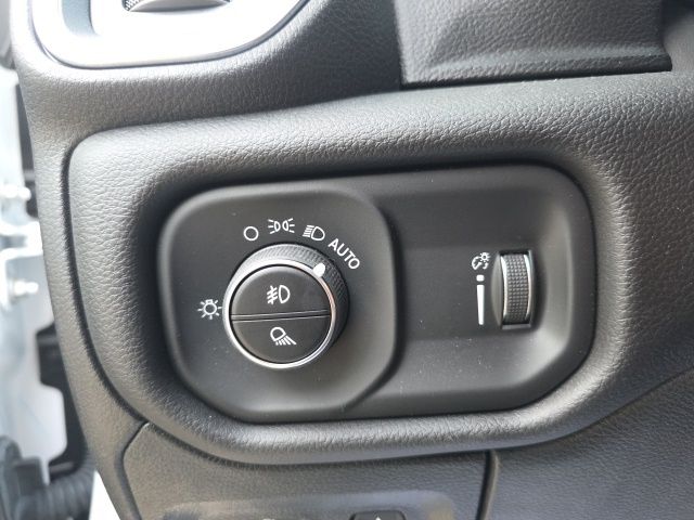 2025 Ram 1500 Big Horn/Lone Star - Bright White Clearcoat exterior view 16