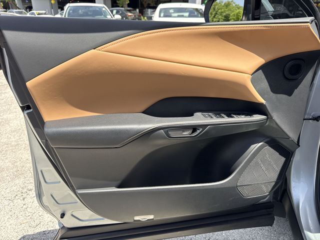 2025 Lexus RX 350 - Photo 13