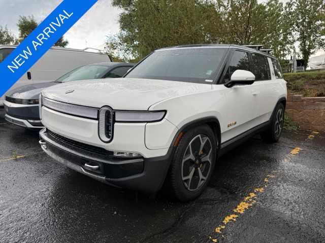  2024 Rivian R1S Adventure Quad Motor AWD   