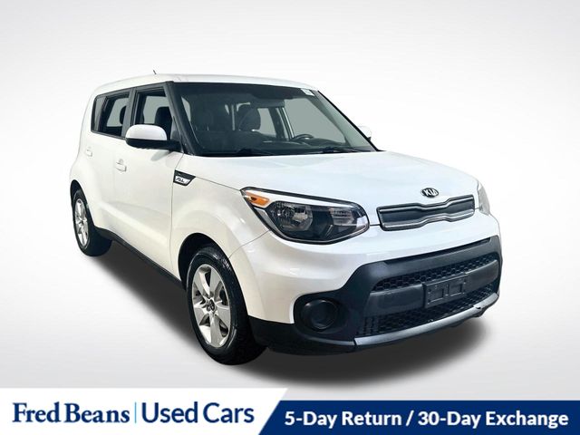 Clear White 2017 Kia Soul Wagon Front-Wheel Drive 6-Speed Automatic