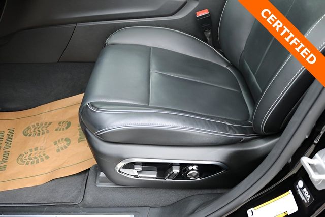 Used Car 2022 Jeep Grand Cherokee  Overland For Sale Under $40,000 In Austin, Texas