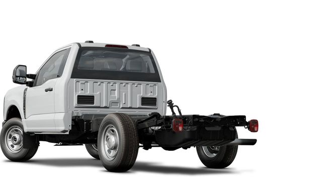 2025 Ford F-350 Super Duty XL