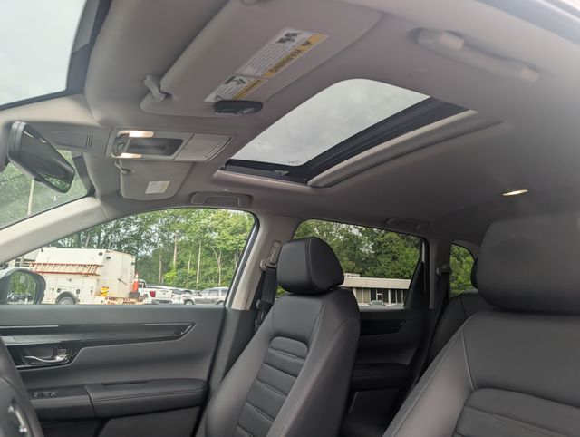 Used 2024 White Honda EX-L image 8