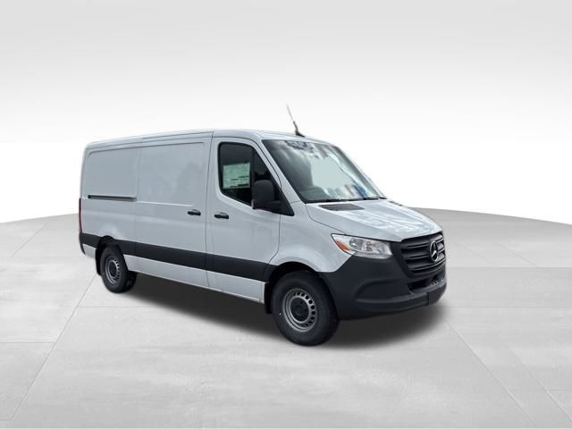 2025 Mercedes-Benz Sprinter 2500 Cargo 144 WB photo
