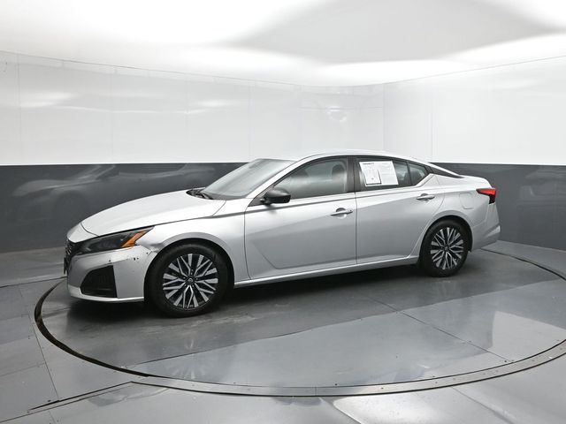 Used 2024 Nissan Altima Sedan