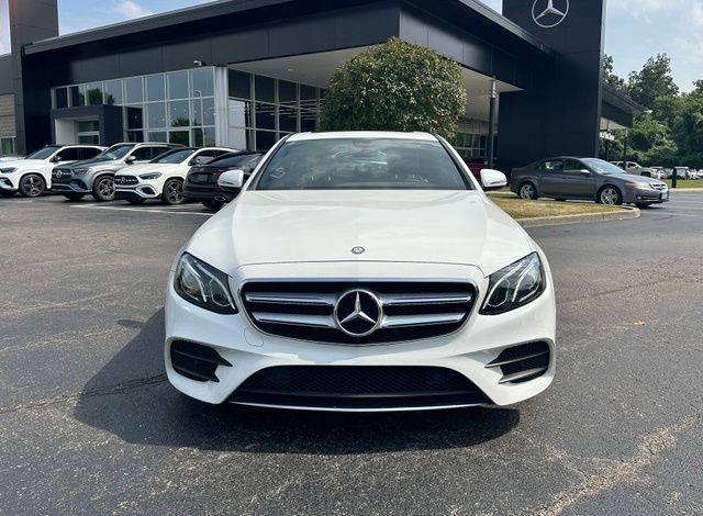 Used 2017  Mercedes-Benz E 300 image 3