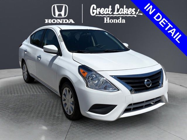 2017 Nissan Versa SV