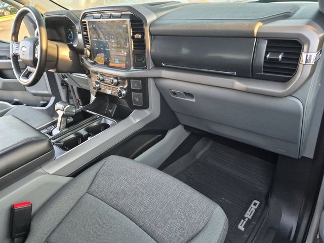 Used 2024 White Ford XLT image 35