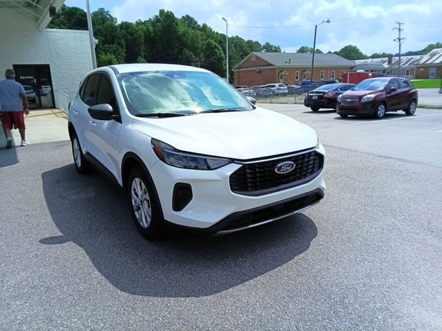 Used 2024 Ford Escape SUV