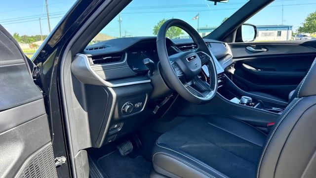 new 2025 Jeep Grand Cherokee L car, priced at $44,968