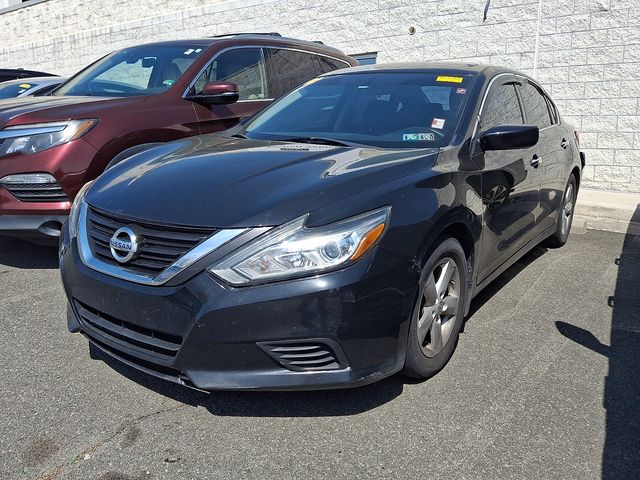 Used 2017 Nissan Altima S with VIN 1N4AL3AP3HC488305 for sale in Springfield, VA