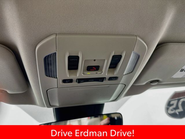 Used 2025 Toyota Highlander SUV