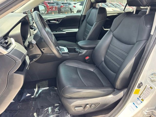2022 Toyota RAV4 XLE Premium - Photo 11