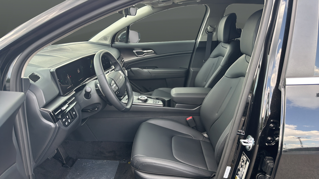 New 2027 Black Kia EX image 9