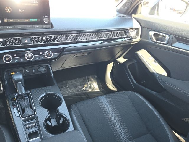 2025 Honda Civic Sport:B02130