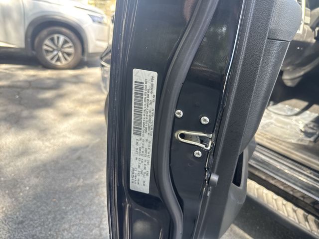 Used 2019 Black Ram Big Horn image 36