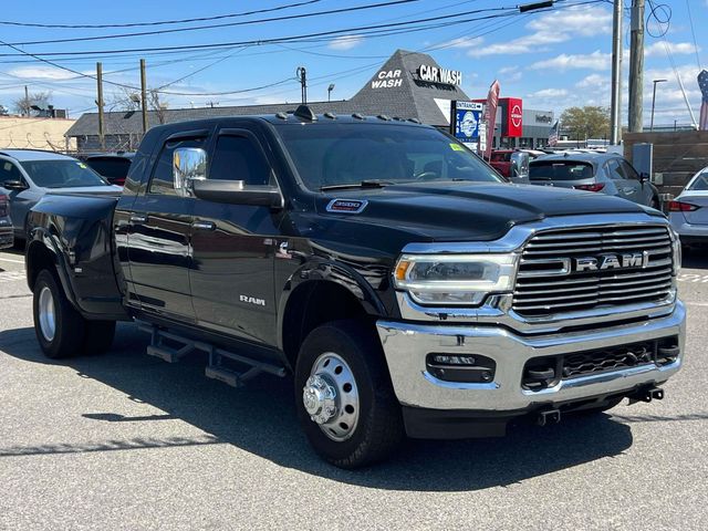 Diamond Black 2022 RAM 3500 Laramie Mega Cab DRW 4WD Pickup Truck Four-Wheel Drive 6-Speed Automatic