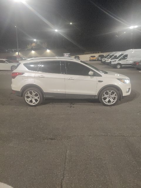 2019 Ford Escape Titanium 3