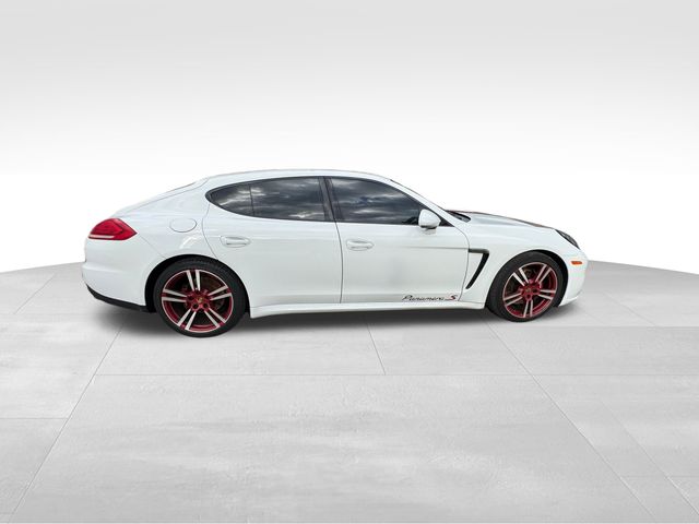 2016 Porsche Panamera S 10