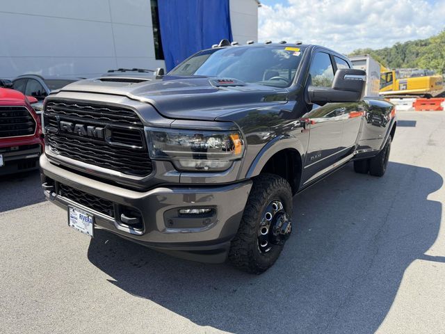 2024 RAM 3500 Limited Crew Cab LB DRW 4WD
