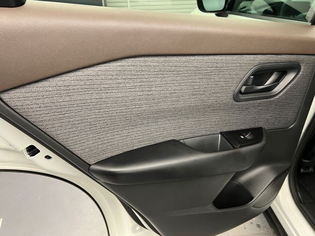 2023 Glacier White Nissan Rogue S FWD SUV