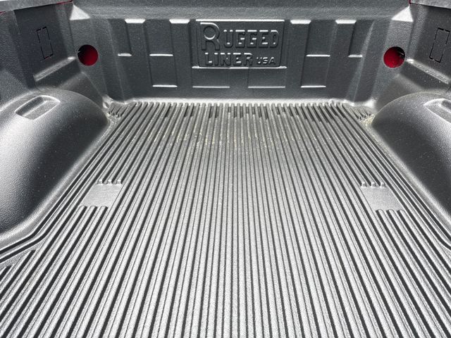 Used 2022 Red Ford Lariat image 11