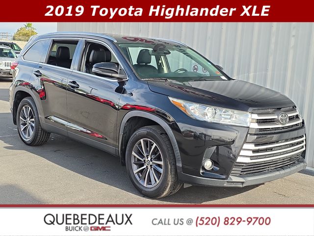 Midnight Black Metallic 2019 Toyota Highlander SUV / Crossover All-Wheel Drive 8-Speed Automatic
