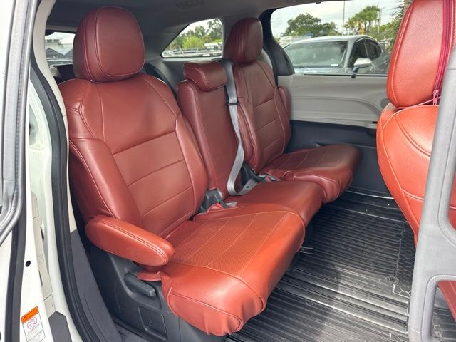 Used 2023 Toyota Sienna Van