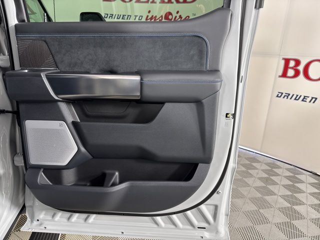 2025 Avalanche Ford Super Duty F-250 SRW Platinum 4X4 Truck