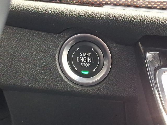 used 2025 Chevrolet Traverse car, priced at $50,775