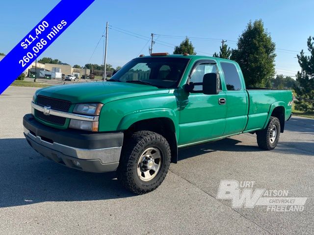 2004 Chevrolet Silverado 3500 LS 26