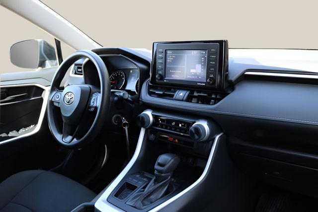 Used Car 2022 Toyota Rav4  Le For Sale Under $25,000 In Austin, Texas