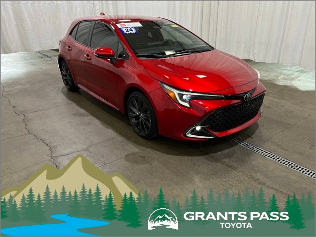 Red 2024 Toyota Corolla Hatchback XSE FWD Hatchback Front-Wheel Drive Continuously Variable Transmission