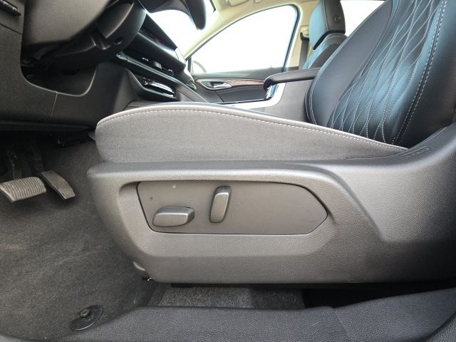 2023 Buick Envision Avenir:C02609