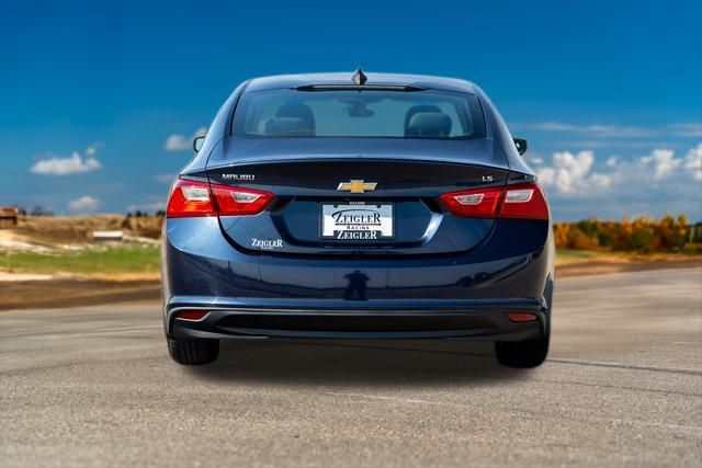 2016 Chevrolet Malibu LS 6