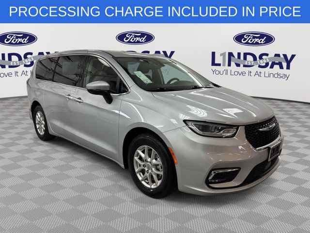 Silver Mist Clearcoat 2023 Chrysler Pacifica Touring L FWD Minivan Front-Wheel Drive 9-Speed Automatic