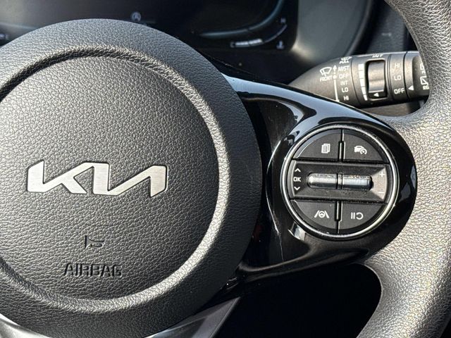 2025 Kia Soul S - Photo 22