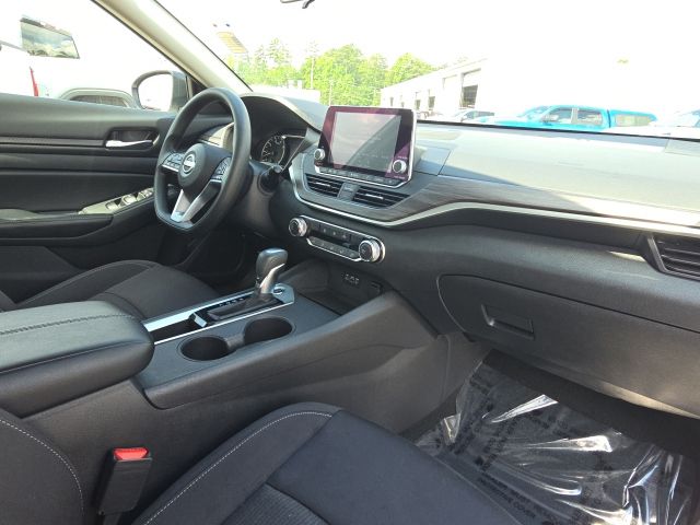 2025 Nissan Altima 2.5 SV:B02427
