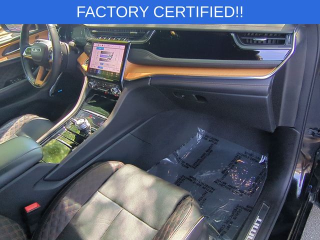 Used 2024 Black Jeep Summit Reserve 4xe image 38