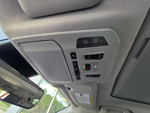 Used 2024 Toyota Highlander Hybrid SUV