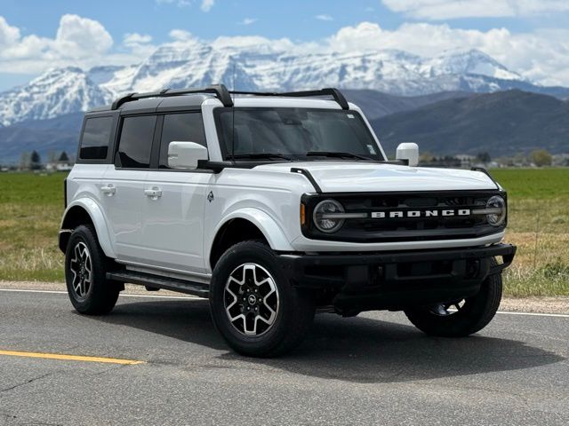 Oxford White 2024 Ford Bronco Outer Banks 4-Door 4WD SUV / Crossover Four-Wheel Drive Automatic