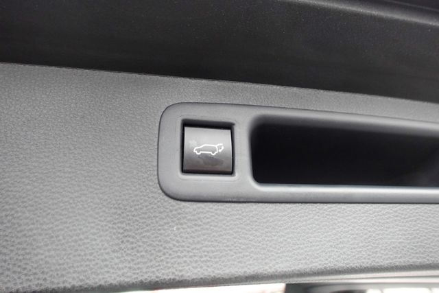 used 2023 Toyota Highlander Hybrid car, priced at $38,000