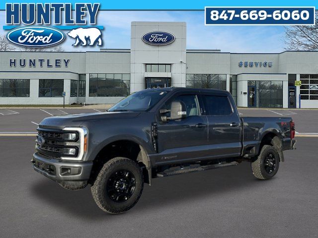 Gray 2023 Ford F-250 Super Duty XLT Crew Cab 4WD Pickup Truck Four-Wheel Drive Automatic
