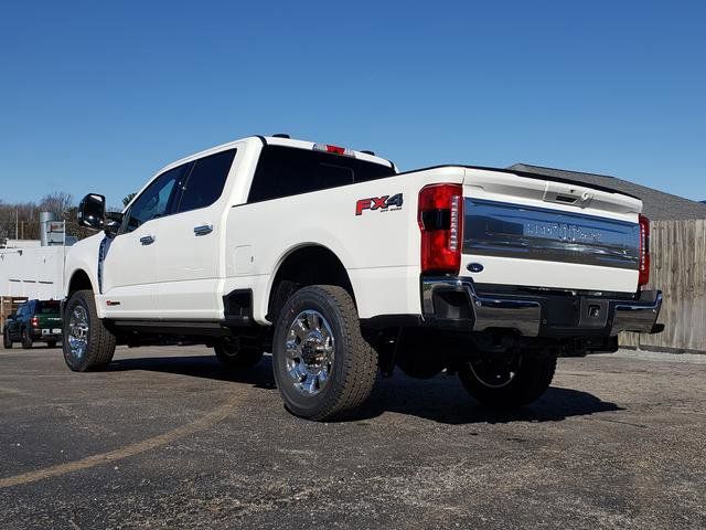 2026 Ford Super Duty F-350® King Ranch® - 3