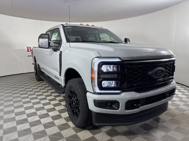 2025 Avalanche Ford Super Duty F-350 SRW Lariat 4X4 Truck