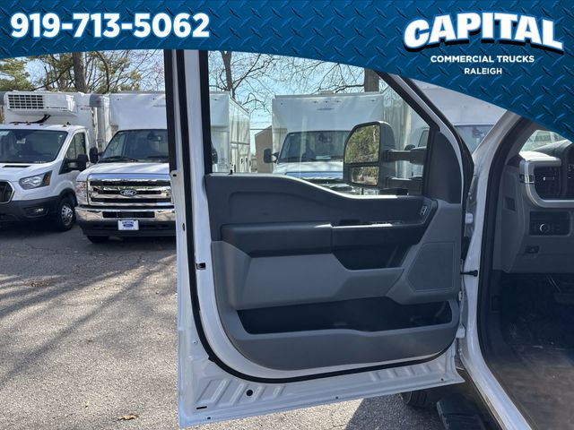 New 2026 White Ford 11FT SERVICE BODY image 22
